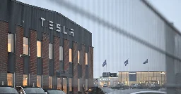 Workers in Sweden Will Expand Strike Against Tesla