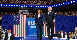 Walz, Throwing Punches at Republicans, Makes His Big Entrance With Harris