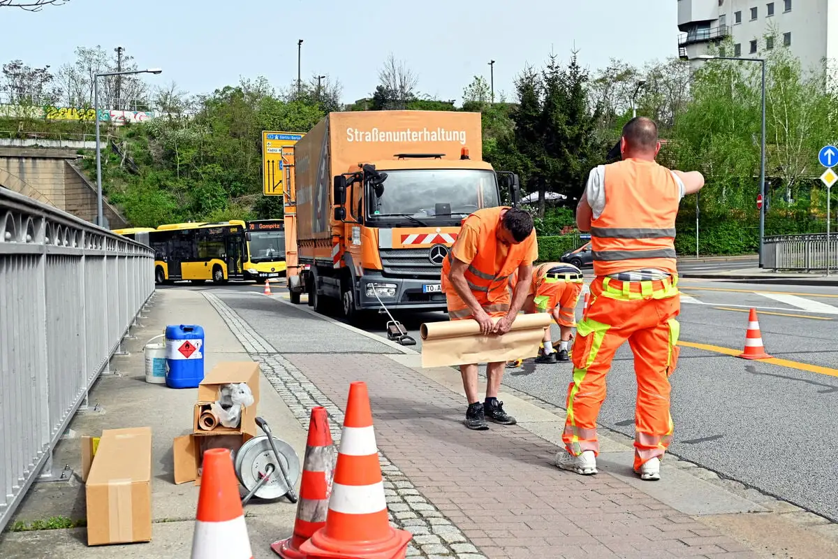 Nächstes Nadelöhr für Autofahrer: Flügelweg hat jetzt Dresdens erste Umweltspur