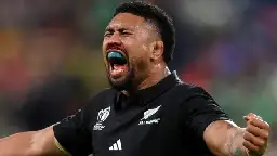 Savea wins World Rugby men's player of year award