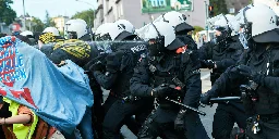Einsatz bei Anti-AfD-Protesten in Essen: Kritik an Polizei wird immer lauter