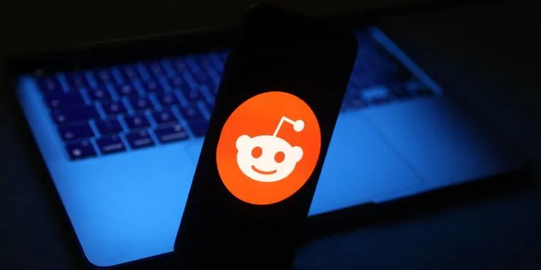 Reddit beats film industry again, won’t have to reveal pirates’ IP addresses