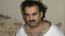 Khalid Sheikh Mohammed, accused as the main plotter of 9/11 attacks, agrees to plead guilty