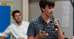 Known for His Pointed Questions, a 15-Year-Old Is Ejected From a G.O.P. Event