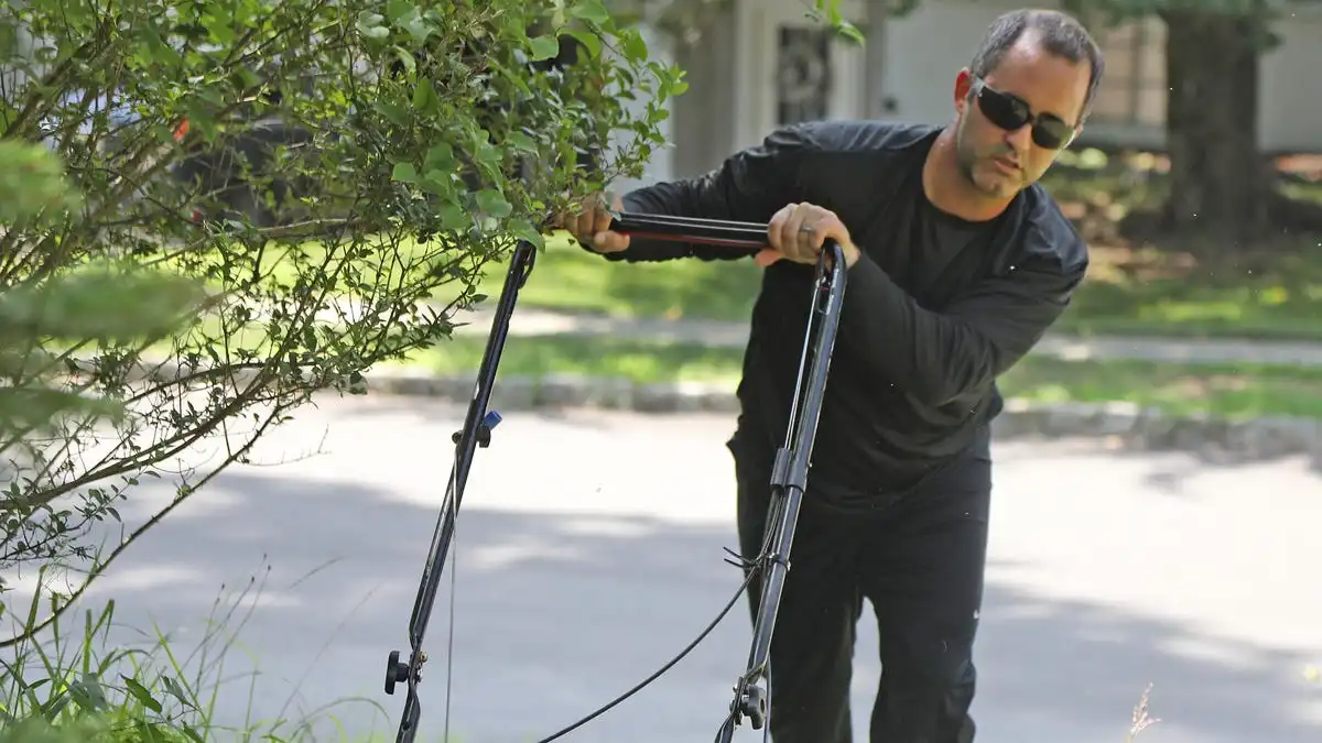 Wayne man expands no-cost lawn service overseas. Here's how charity reached Asia