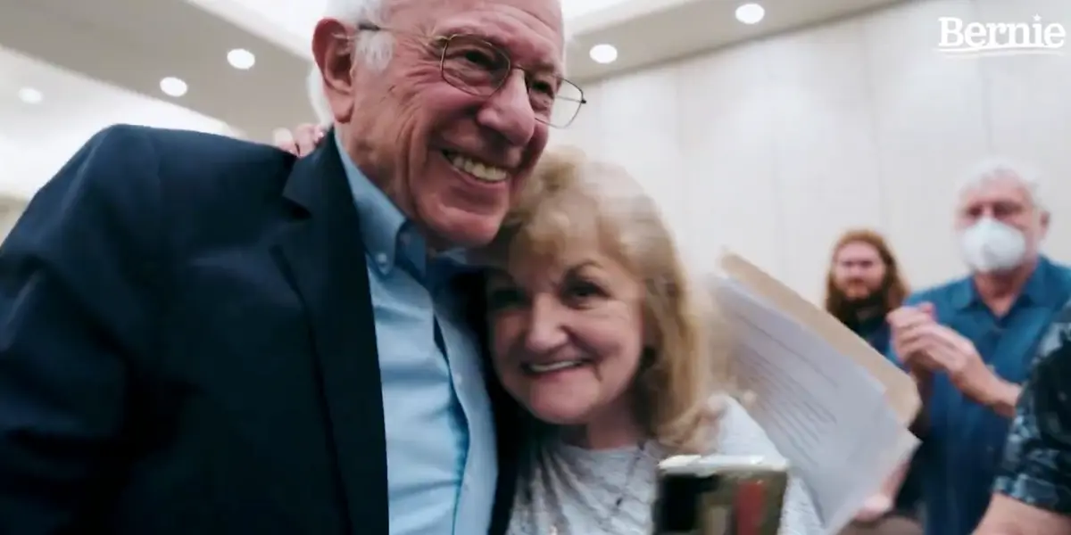 Woman in Maine Thanks Bernie Sanders for $20 Inhaler That Used to Cost Her $300 | Common Dreams