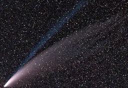 Comet NEOWISE - Wikipedia