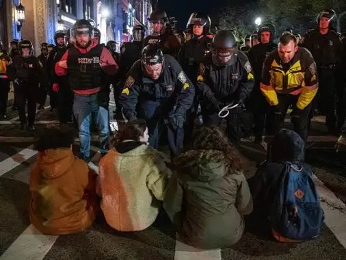 Boston police forcibly remove pro-Palestinian tent encampment at Emerson College; more than 100 arrested - The Boston Globe