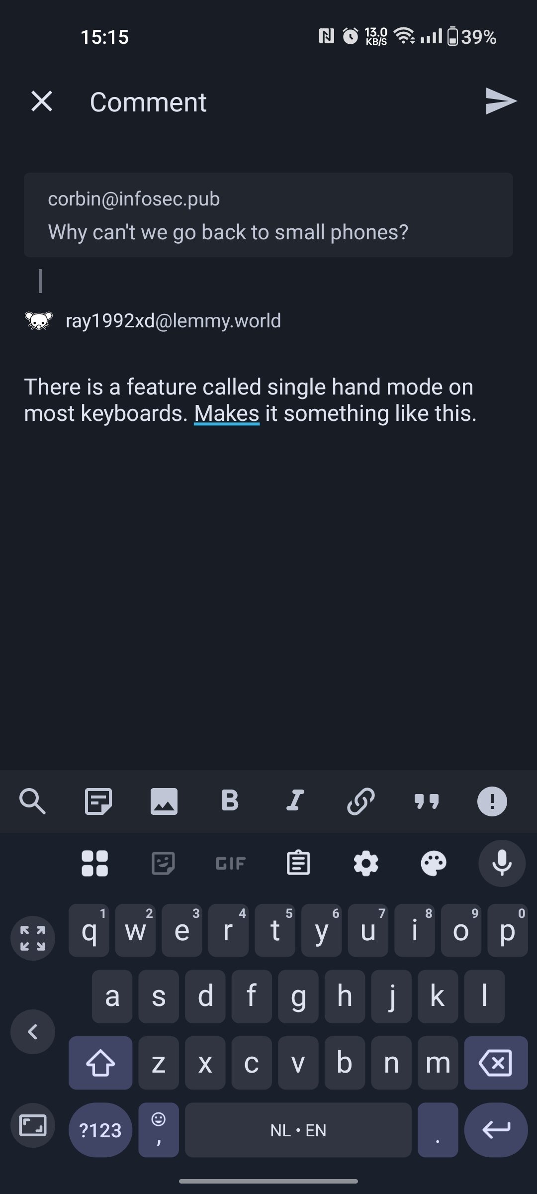 Screenshot of smartphone keyboard in single hand mode.