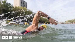 Paris to bring back swimming in Seine after 100 years