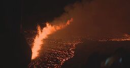 Eldgosið úr þyrlu Landhelgisgæslunnar - RÚV.is