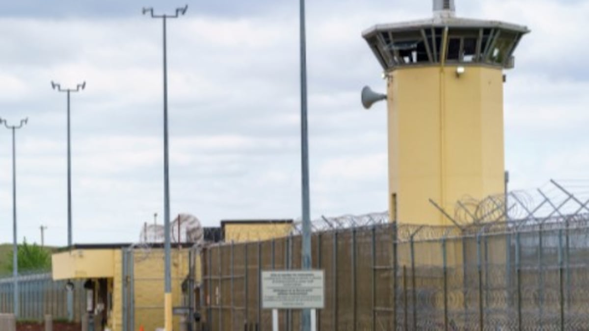 Oregon Department of Corrections ends practice of charging prisoners for medical devices