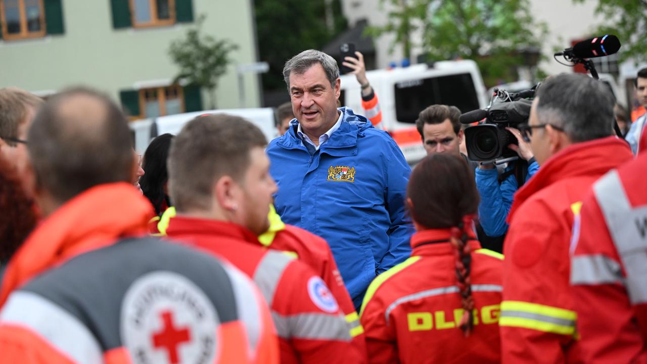 Hochwasser in Bayern: Söder und Aiwanger in der Kritik