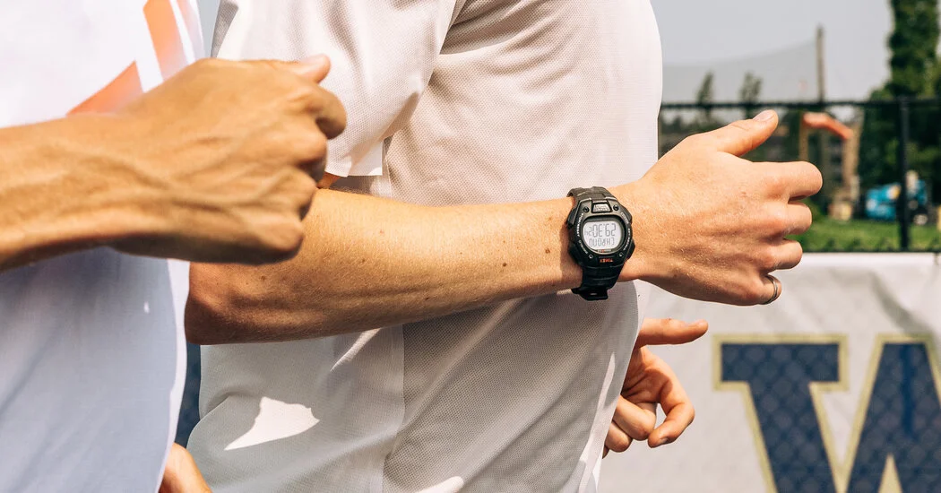 GPS Watch? No Thanks. Top Runners Are Ditching the Data.