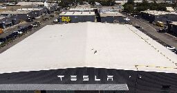 Tesla&nbsp;workers report explosions, concussions, and grisly robot injuries at Texas factory