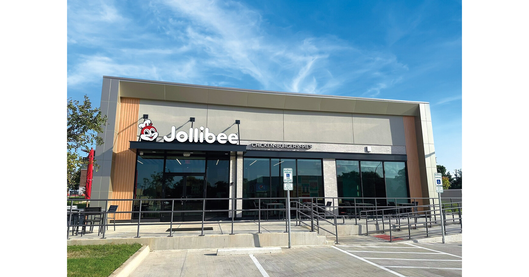 Joy to Arlington, Texas! Jollibee Set to Open Its 7th Store in the Lone Star State on Friday, August 16, 2024