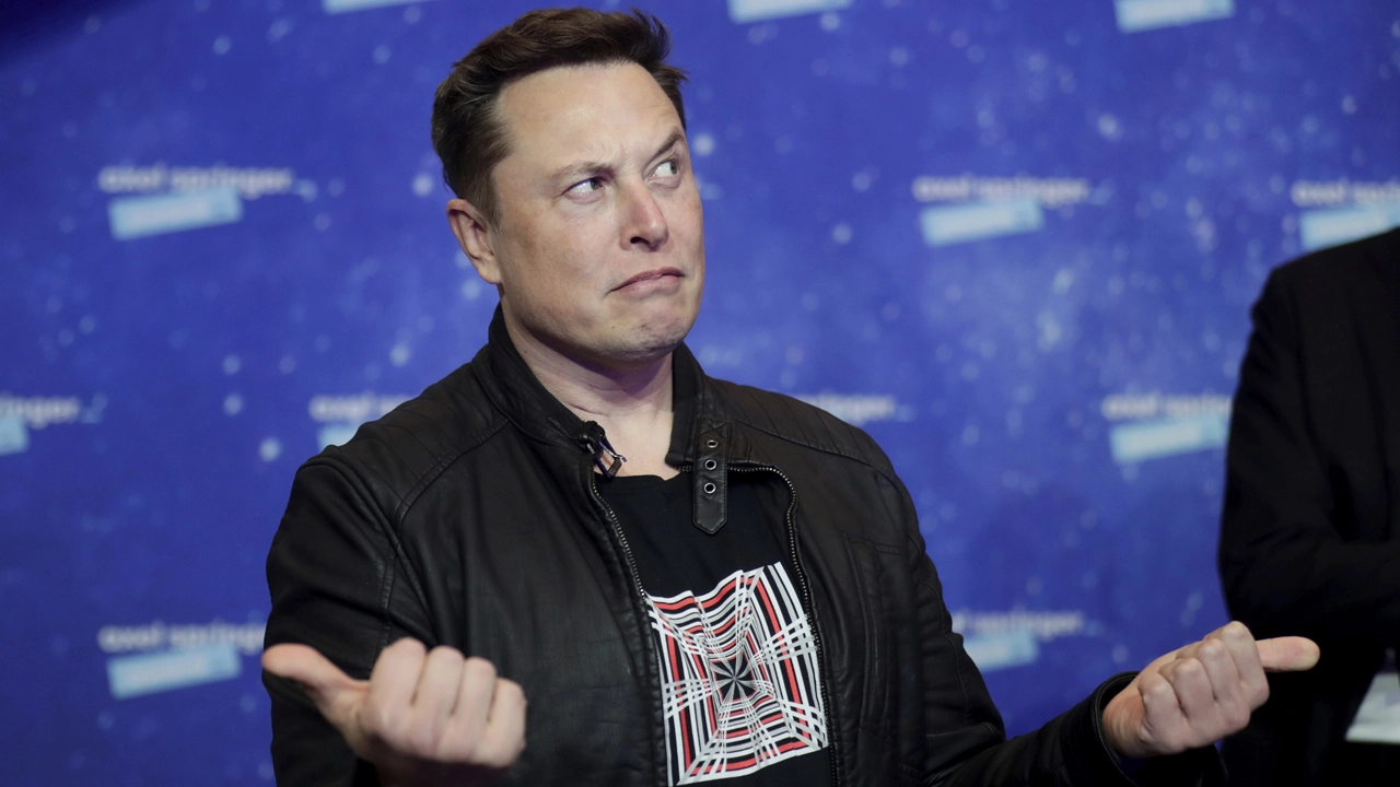 #ElonMuskIsATraitor is Trending on the Platform He Paid $44 Billion to Buy