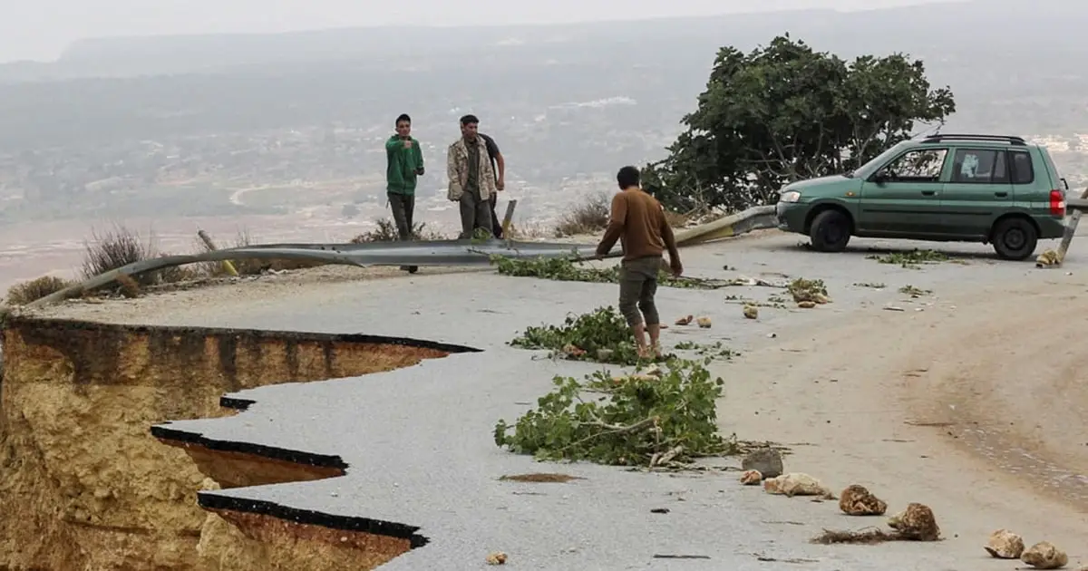 Thousands feared dead in Libya after dam collapses