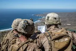 US Marines identify targets during a live-fire machine gun range on San Clemente Island, California, July 26, 2019. [1000x667]