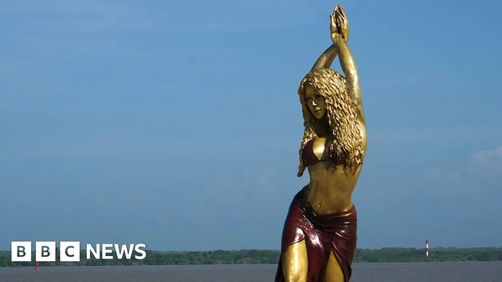 Huge Shakira statue unveiled in her hometown of Barranquilla