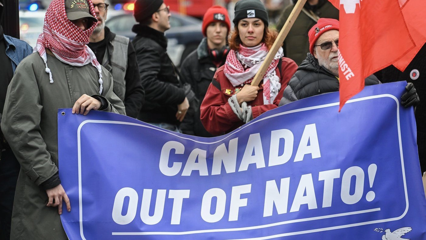 Anti-NATO protest in Montreal erupts in fires, smashed windows