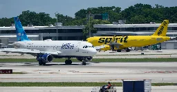 Judge Blocks JetBlue From Acquiring Spirit Airlines