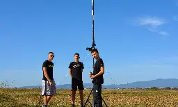 Tri srednjoškolca iz Zagreba samostalno financirali, izgradili i lansirali raketu koja putuje 750 km/h