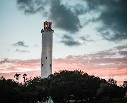 Tampa’s River Tower is finally getting washed, and there’s a festival to celebrate the local landmark