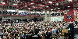 10,000+ Turn Out in Warren, Michigan to 'Fight Oligarchy' With Bernie Sanders | Common Dreams