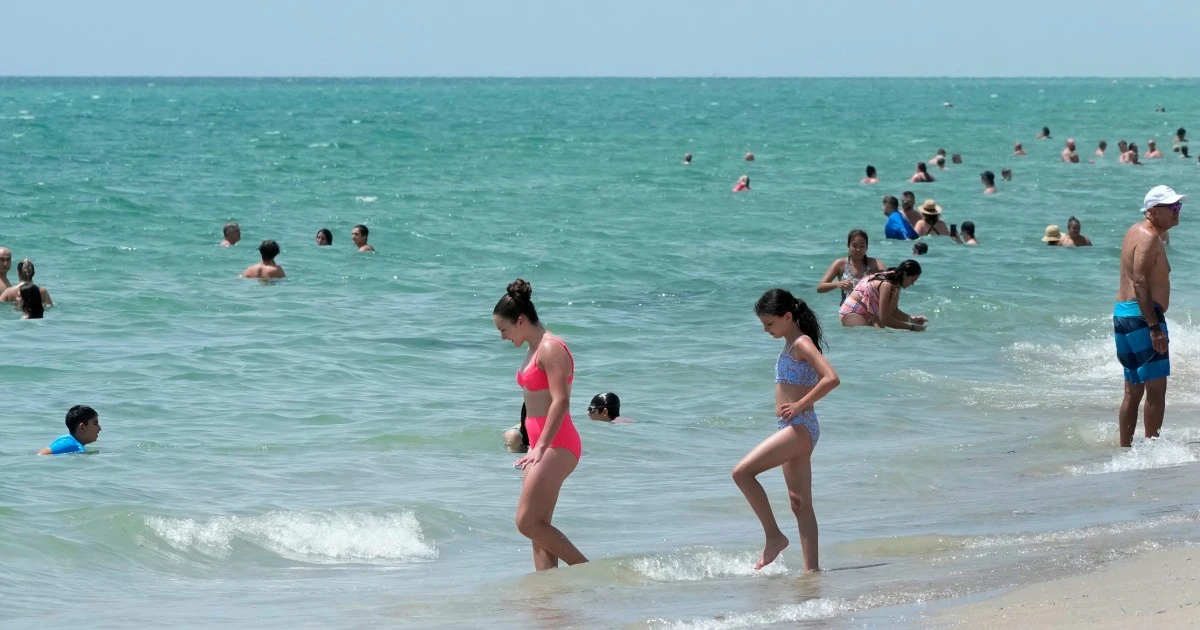 Like a hot tub: Water temperatures off Florida soar over 100 degrees