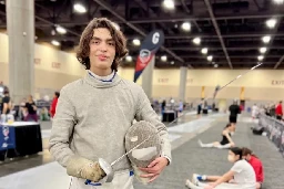 En Garde: Hopi teen carves his mark