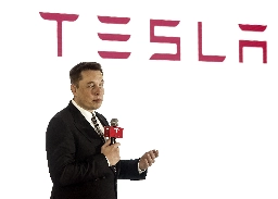 Tesla investor accuses Elon Musk of $7.5 billion of insider trades