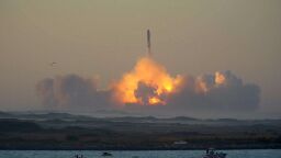 Elon Musk’s SpaceX rocket explodes in second test flight | CNN