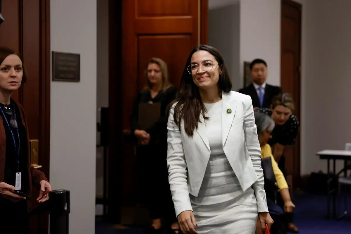 AOC slams TV shows resuming despite writer’s strike: ‘I don’t support people who break picket lines’