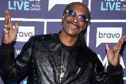 Snoop Dogg working on 'Planet of the Apes'–like movie, but with dogs