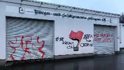 "Merz aufs Maul": Linksextremer Vandalismus vor Rede in NRW – CDU empört