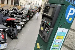 Paris to hold referendum on higher parking fees for heavy SUVs