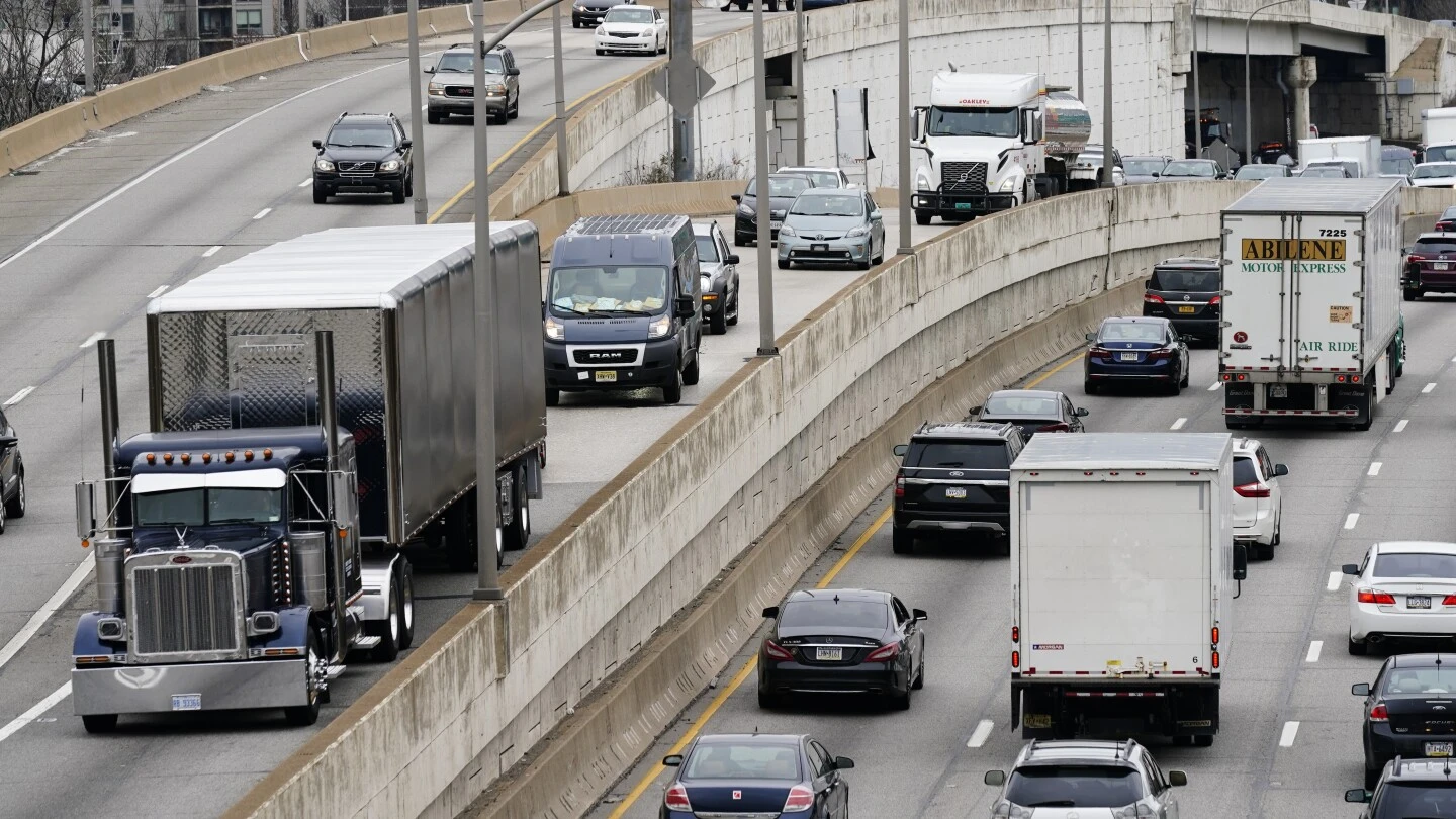 EPA sets strict emissions standards for heavy-duty trucks and buses in bid to fight climate change