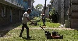 Texas power use hits record high as heatwave lingers