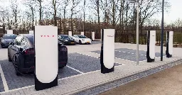 Tesla unveils V4 Supercharger with credit card reader, subsidy measure?