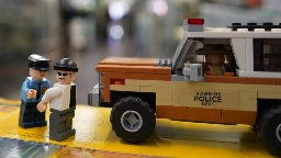 Police bust massive Lego theft ring at Brick Builders in Eugene