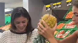 Spanish supermarket shoppers using pineapples to search for love in surprising new craze