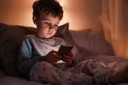 Calls for smartphone-free childhood grow in Britain