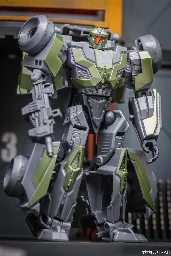 Transformers Studio Series Gamer Edition GE+08 Deluxe Class WFC Decepticon Soldier In-Hand Images
