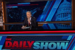 Jon Stewart Returns To ‘The Daily Show’ &amp; He’s Excited – Watch