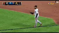 [Highlight] Holding on to an 8-7 lead with 2 outs in the bottom of the ninth, Matt Chapman makes a stunning barehanded play to get the win for the Giants