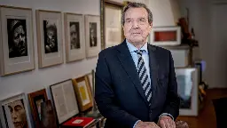 Gerhard Schröder wird 80 - und die SPD schweigt