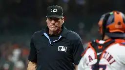 Much-maligned umpire Ángel Hernández to retire from Major League Baseball