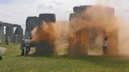 Stonehenge Sprayed With Orange Paint One Day Before Solstice