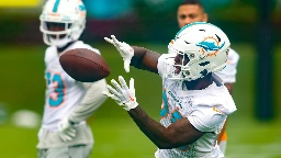 Dolphins open training camp as RB De'Von Achane, fellow rookies report